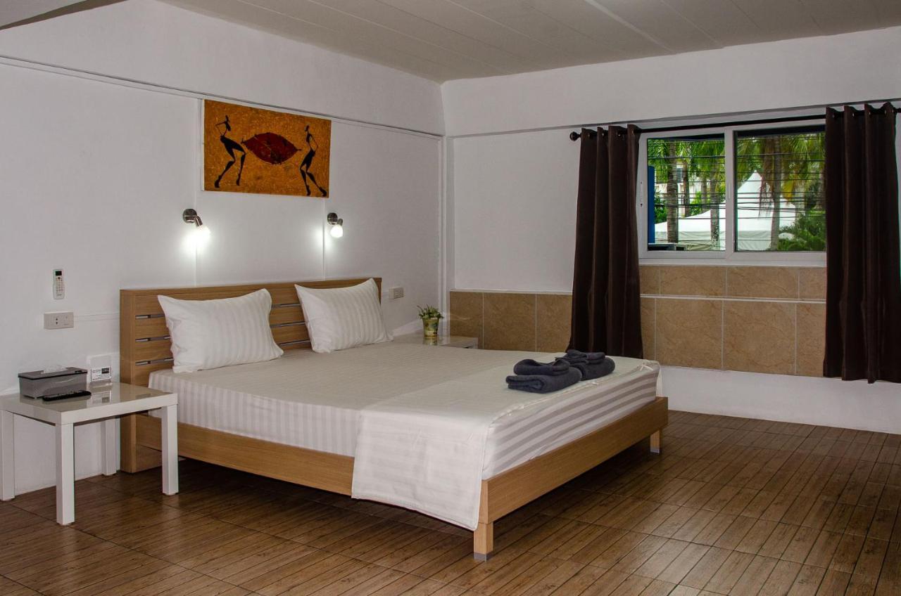 Allstar Guesthouse Karon Buitenkant foto