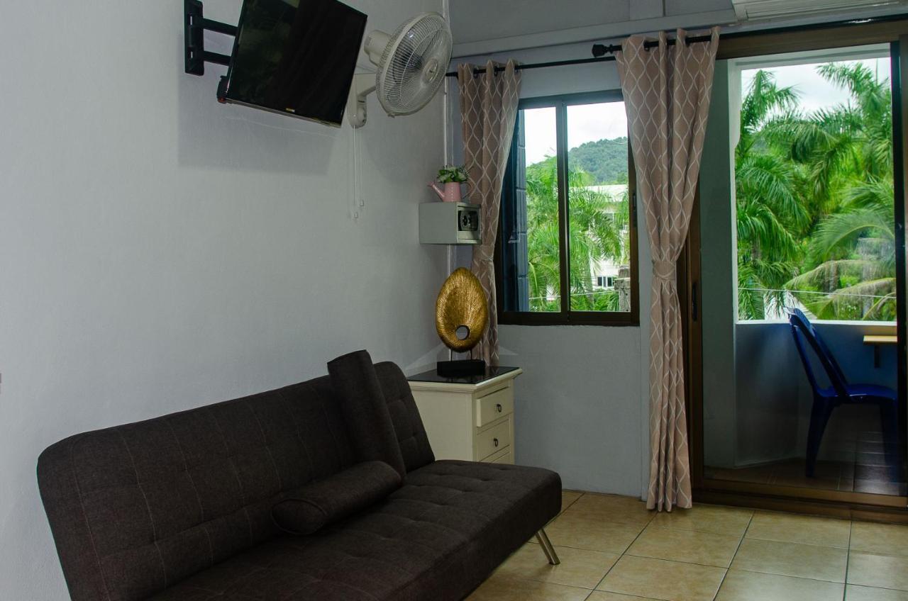 Allstar Guesthouse Karon Buitenkant foto